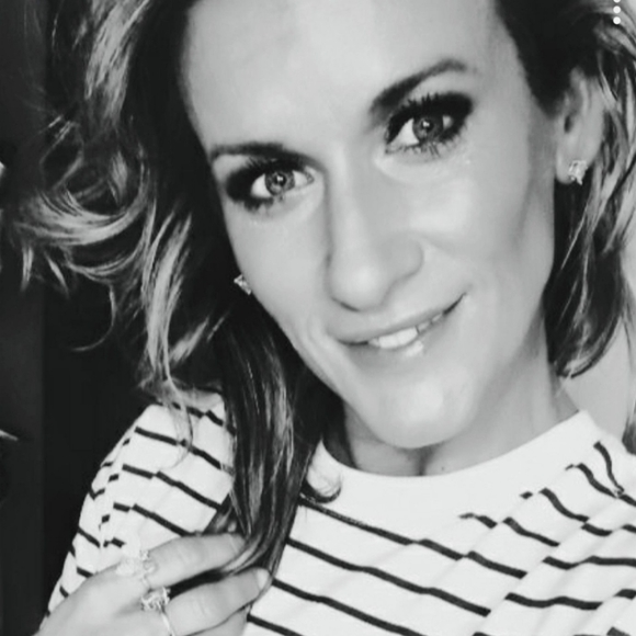 Meet your Posher, Tricia - Picture 2 of 9